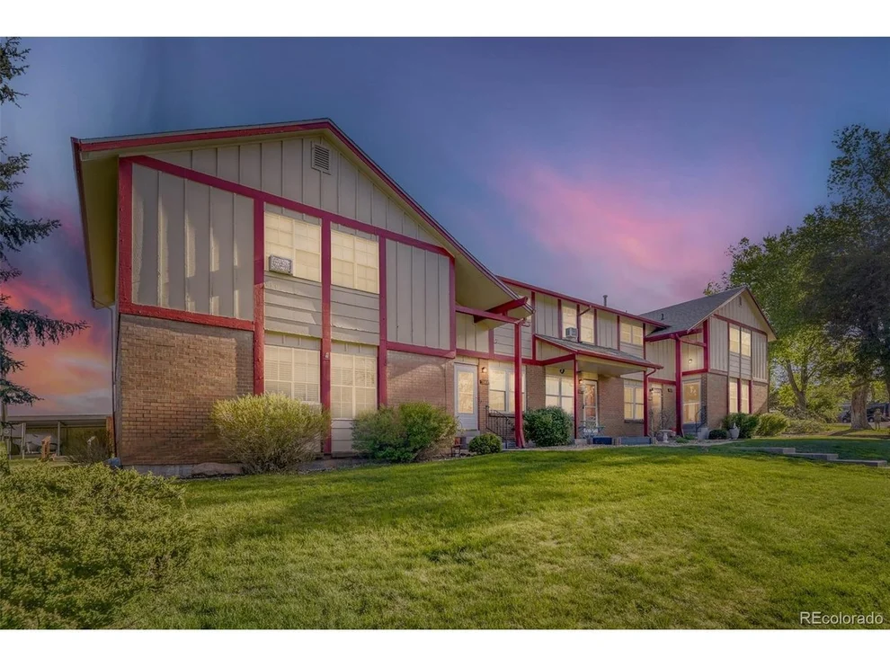 Unit for sale at 7872 W Glasgow Pl, Littleton, CO 80128