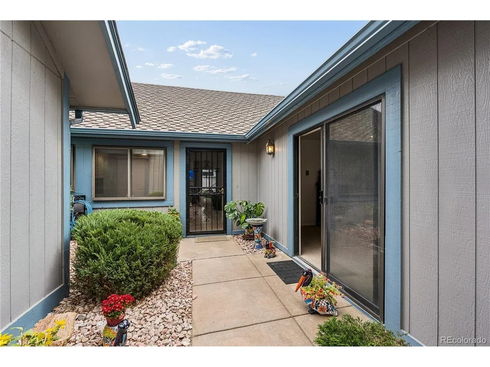 Unit for sale at 2448 S Victor St, Aurora, CO 80014