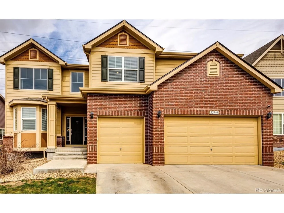 Unit for sale at 22543 E Union Cir, Aurora, CO 80015