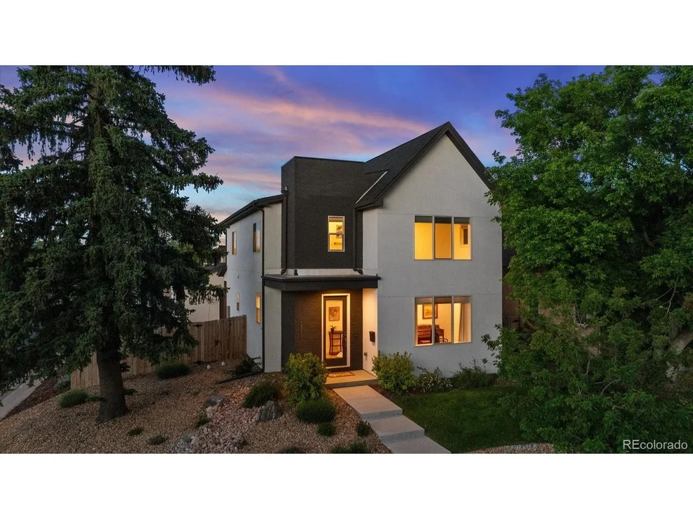 Unit for sale at 5508 S Foresthill St, Littleton, CO 80120
