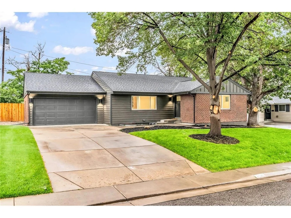 Unit for sale at 3091 S Holly Pl, Denver, CO 80222