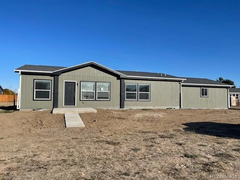 Unit for sale at 111 Juniper Cir, Fort Morgan, CO 80705