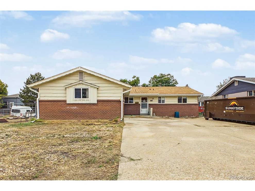 Unit for sale at 8111 Chase Dr, Arvada, CO 80003