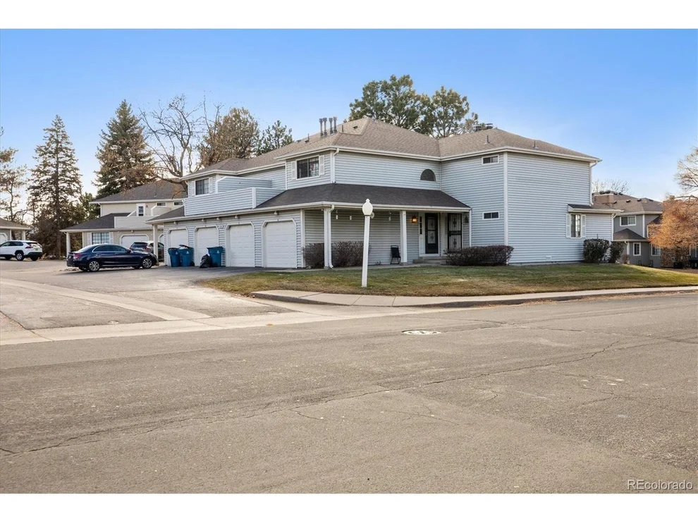 Unit for sale at 12602 E Warren Dr, Aurora, CO 80014