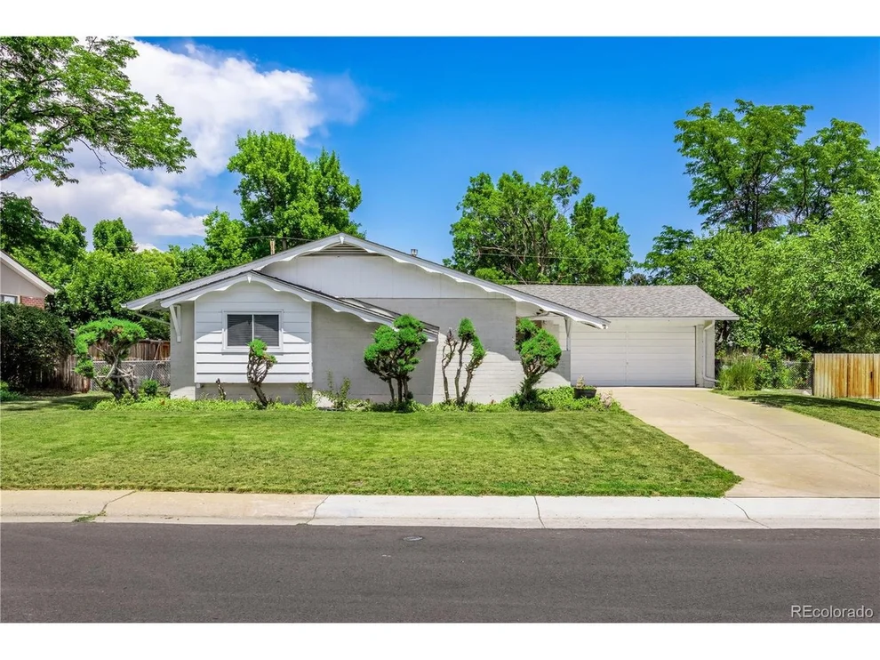 Unit for sale at 3695 W Monmouth Ave, Littleton, CO 80123