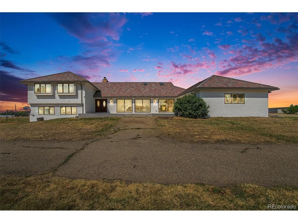 Unit for sale at 1020 S Buchanan St, Aurora, CO 80018