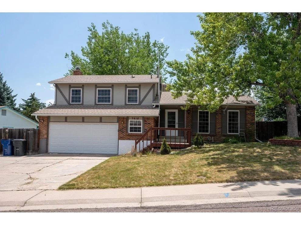 Unit for sale at 7618 S Holland Way, Littleton, CO 80128