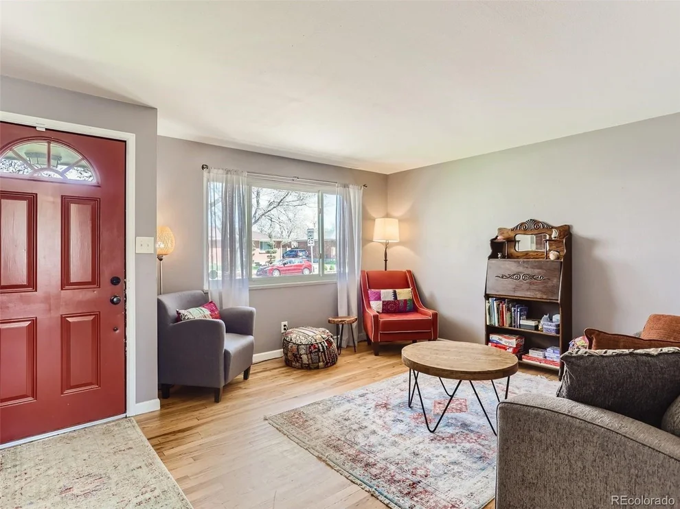 Unit for sale at 921 S Ironton St, Aurora, CO 80012