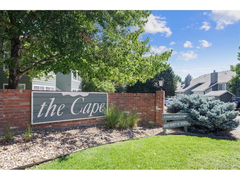 Unit for sale at 866 S Reed Ct, Lakewood, CO 80226