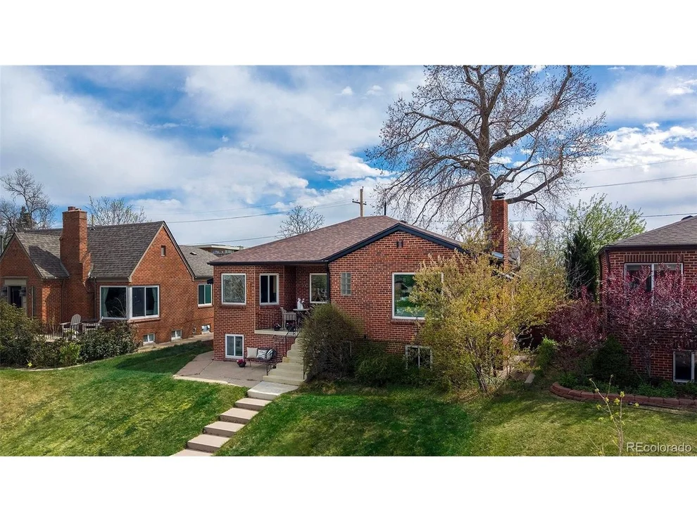 Unit for sale at 5036 W Moncrieff Pl, Denver, CO 80212