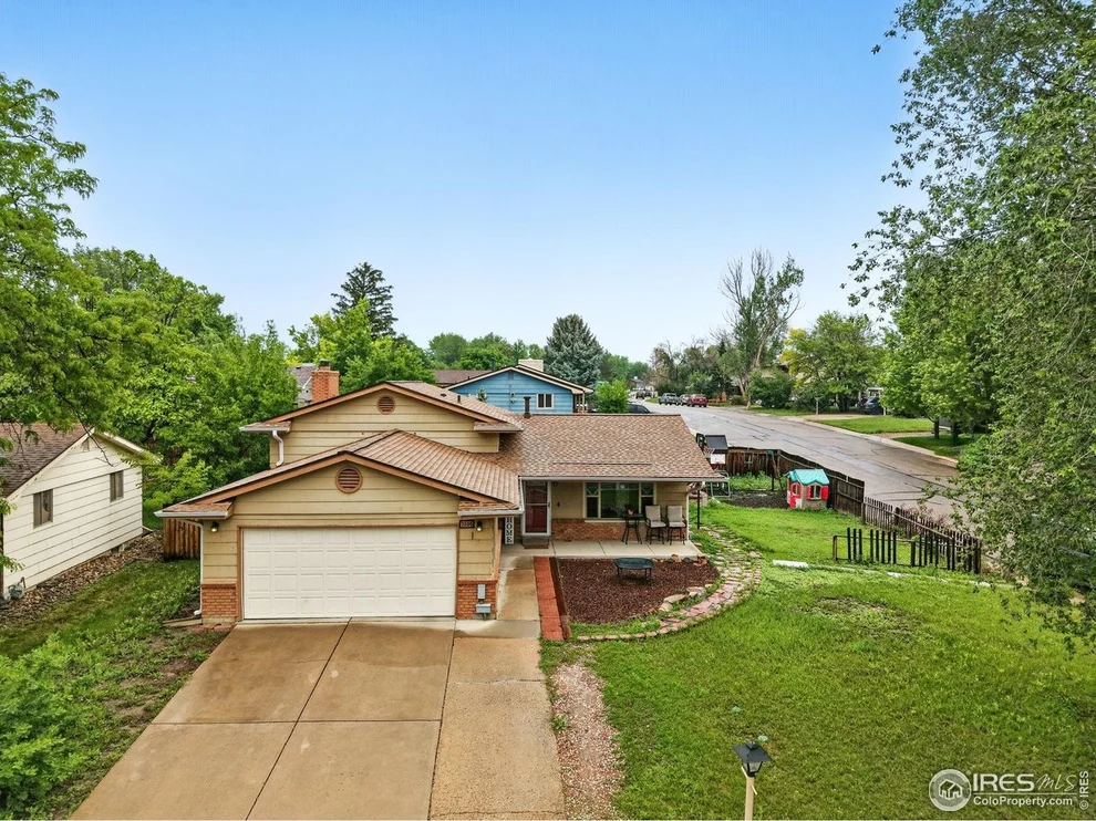 Unit for sale at 2500 Danbury Dr, Longmont, CO 80503