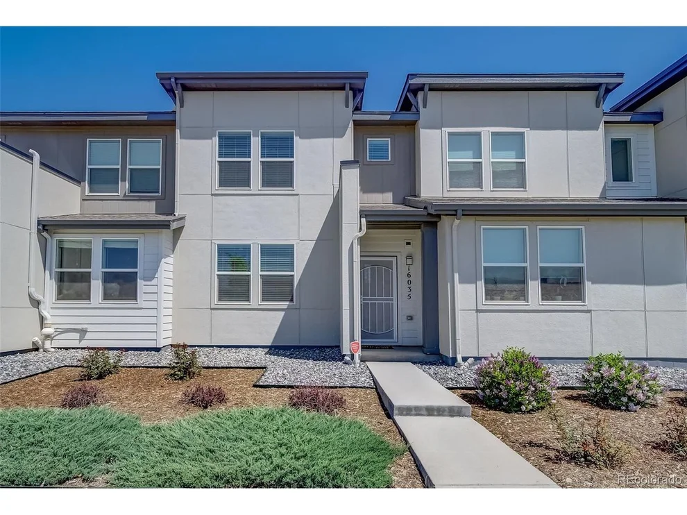 Unit for sale at 16035 E Elk Pl, Denver, CO 80239