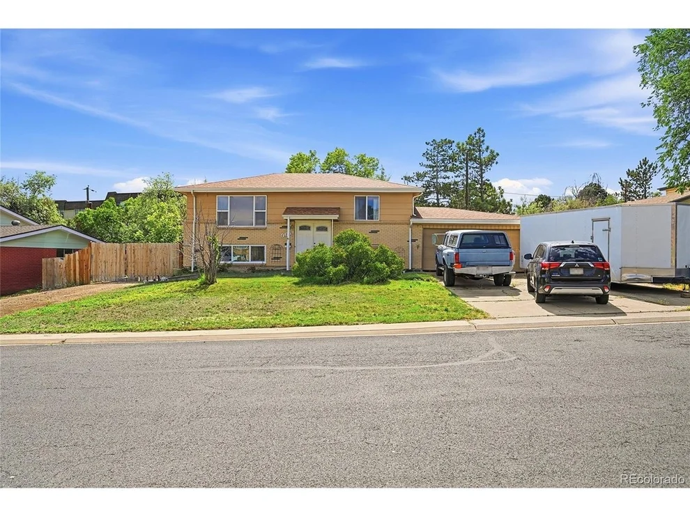 Unit for sale at 9651 Fox St, Denver, CO 80260