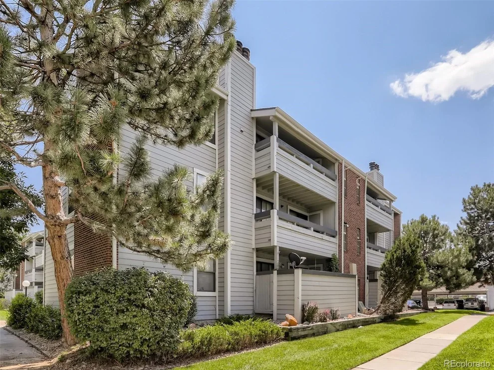 Unit for sale at 14218 E 1st Dr, Aurora, CO 80011