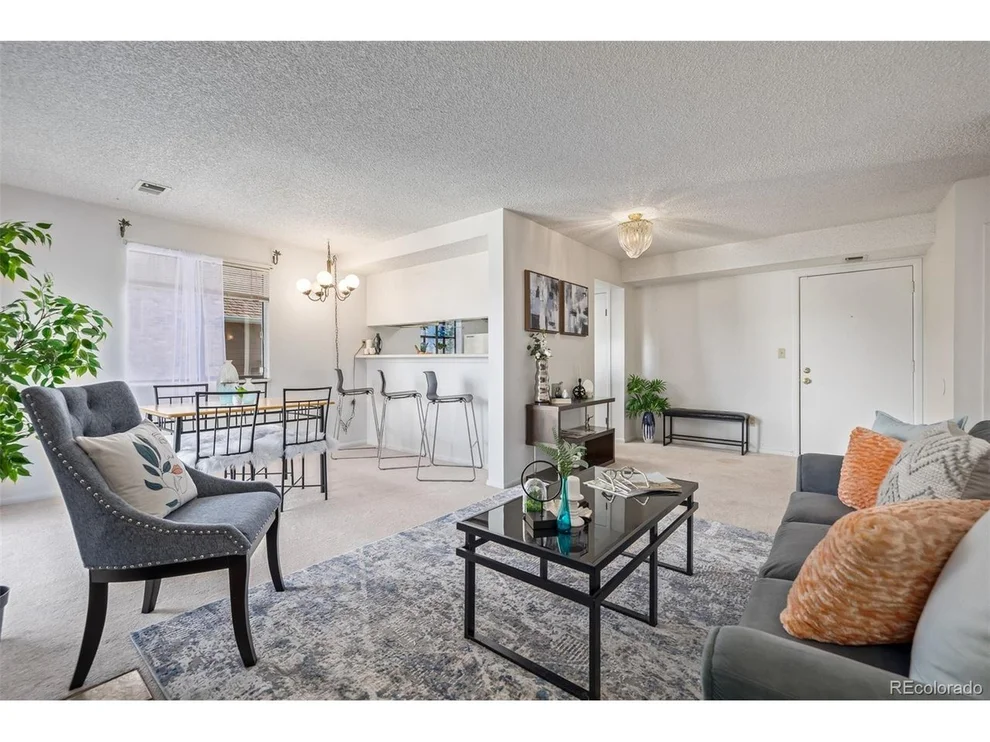 Unit for sale at 3061 S Ursula Cir, Aurora, CO 80014