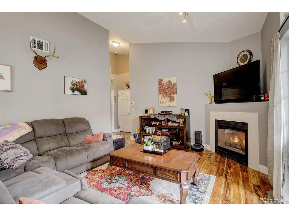 Unit for sale at 8422 S Upham Way, Littleton, CO 80128