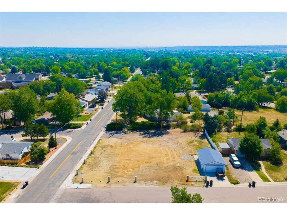 Unit for sale at 9200 Grandview Ave, Arvada, CO 80002