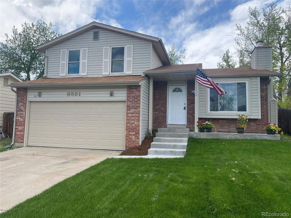 Unit for sale at 8591 W Star Cir, Littleton, CO 80128