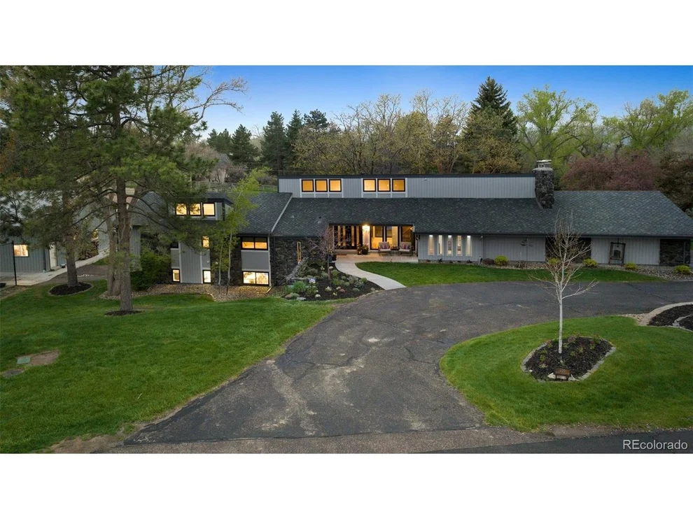 Unit for sale at 620 Front Range Rd, Littleton, CO 80120
