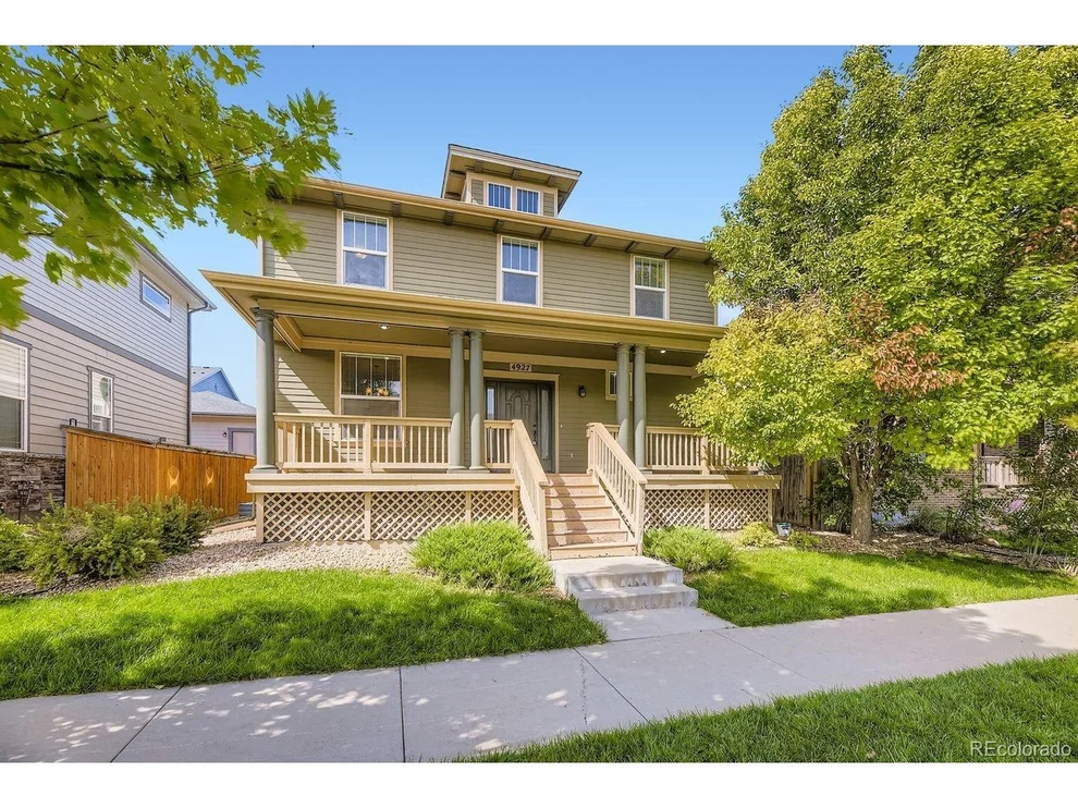 Unit for sale at 4927 S Addison Way, Aurora, CO 80016