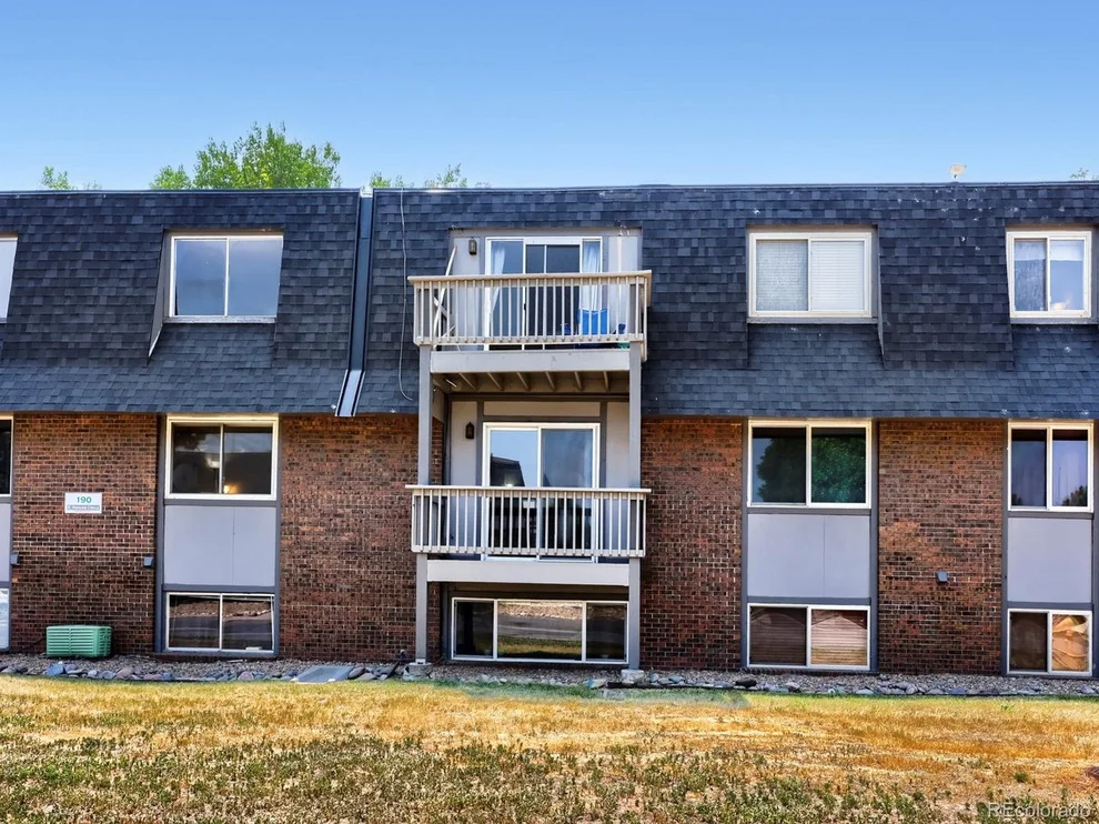 Unit for sale at 190 E Highline Cir, Centennial, CO 80122