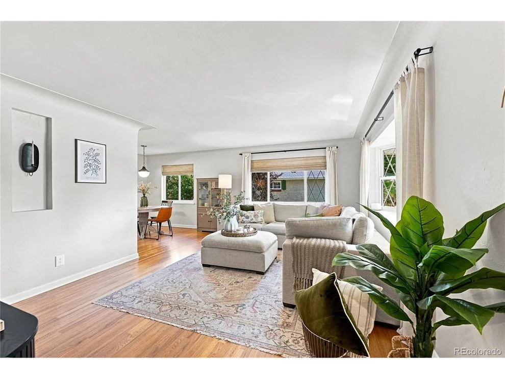 Unit for sale at 2386 S Bellaire St, Denver, CO 80222