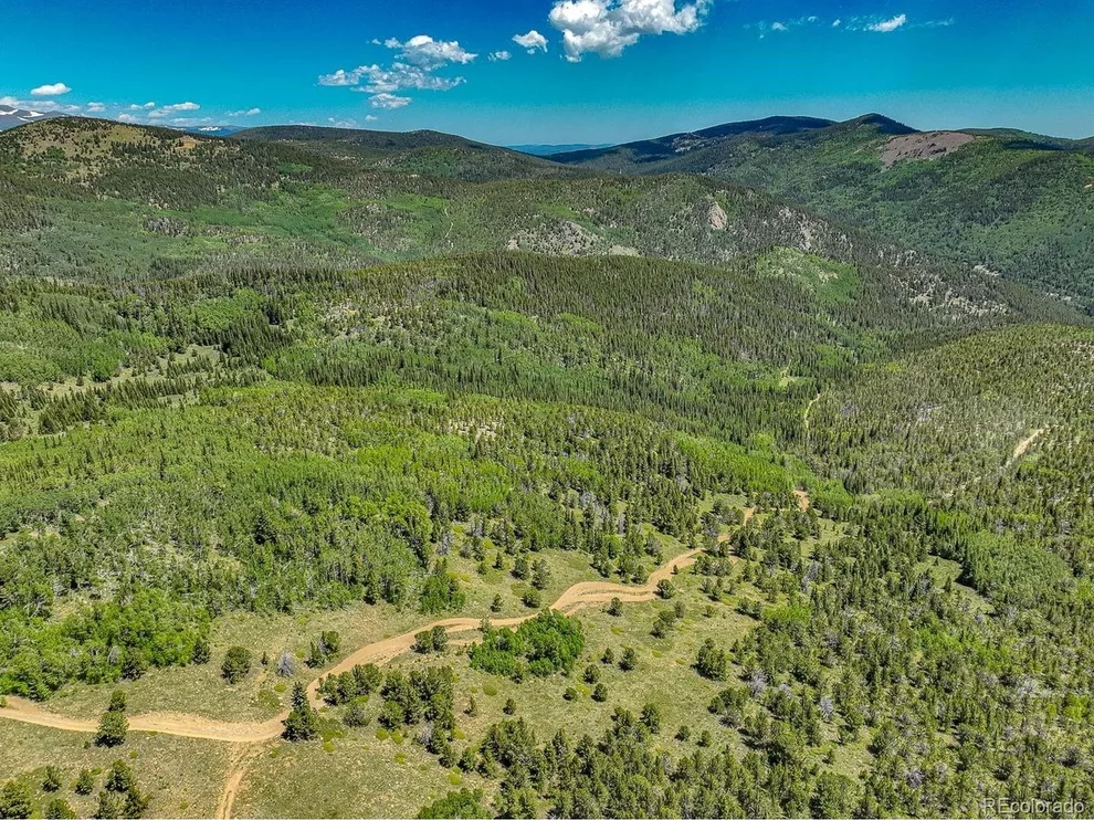 Unit for sale at 123 Yankee Hill Trl, Black Hawk, CO 80427