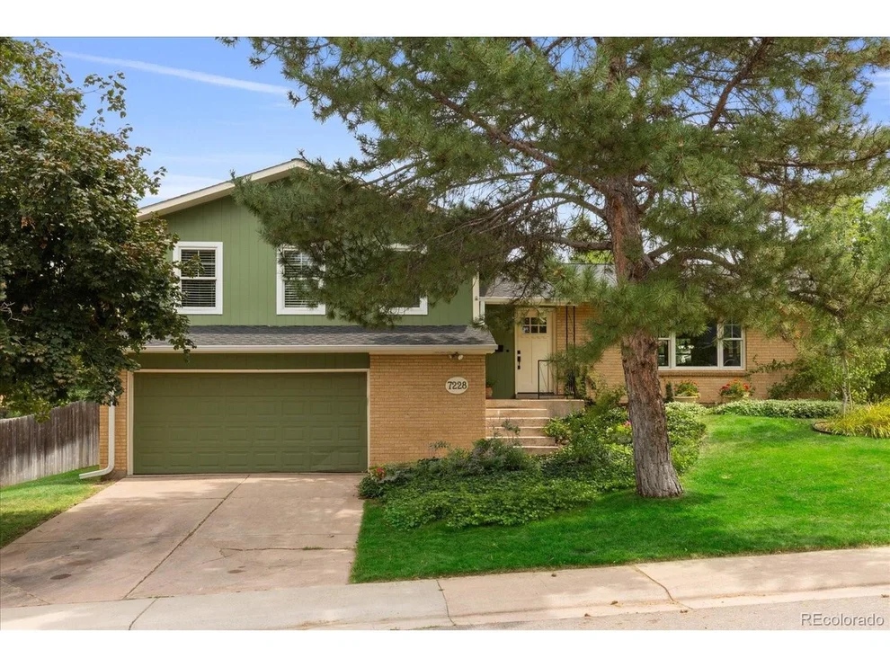 Unit for sale at 7228 S Spruce St, Centennial, CO 80112