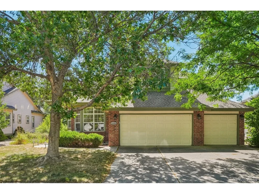 Unit for sale at 14890 E Maplewood Dr, Centennial, CO 80016