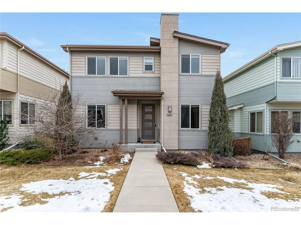 Unit for sale at 9819 Dunning Cir, Highlands Ranch, CO 80126