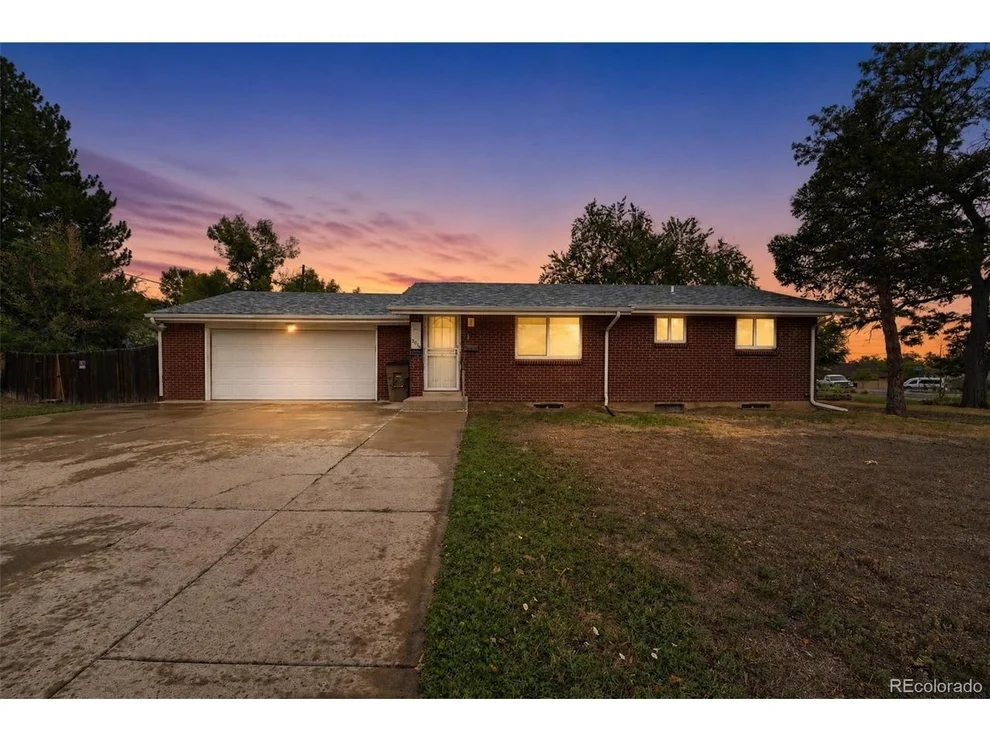 Unit for sale at 6738 Pierce Way, Arvada, CO 80003