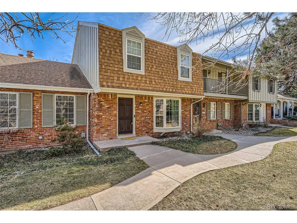 Unit for sale at 2533 E Geddes Ave, Centennial, CO 80122