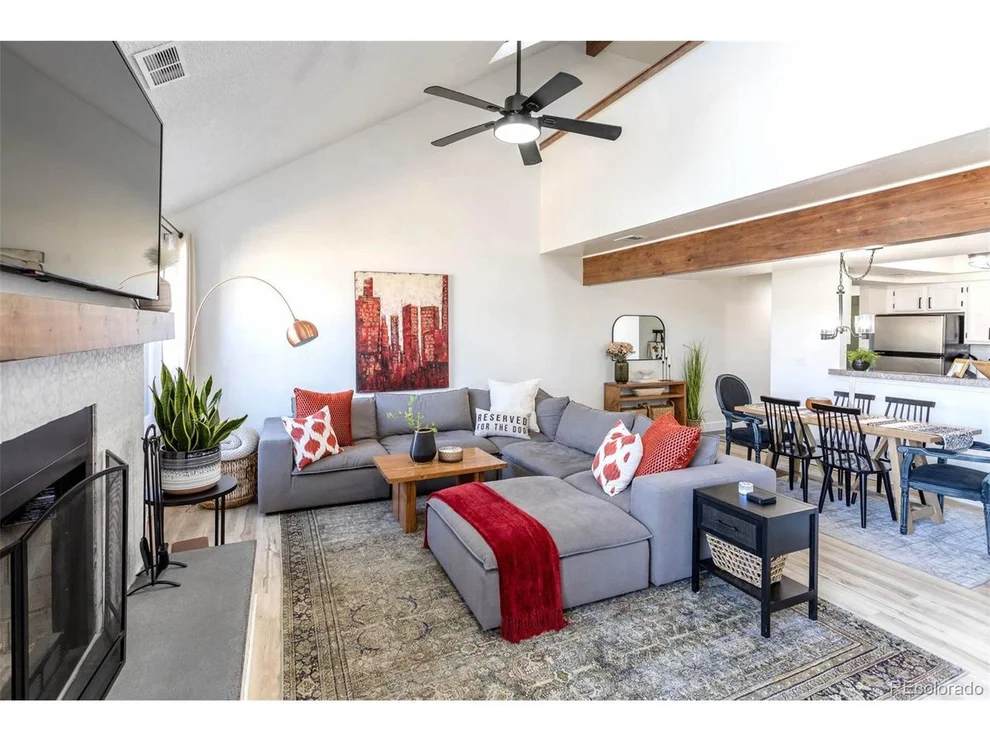 Unit for sale at 10335 E Peakview Ave, Englewood, CO 80111