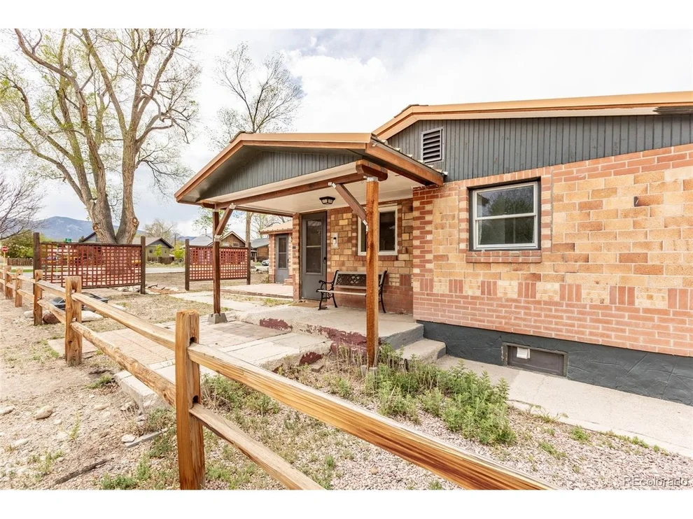 Unit for sale at 548 E Third St, Salida, CO 81201