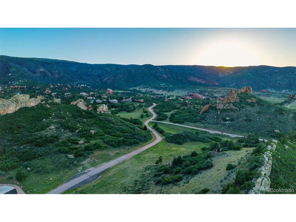 Unit for sale at 5814 Country Club Dr, Larkspur, CO 80118