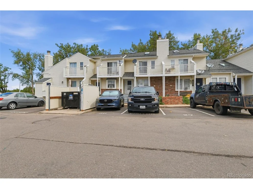 Unit for sale at 17113 E Ford Dr, Aurora, CO 80017
