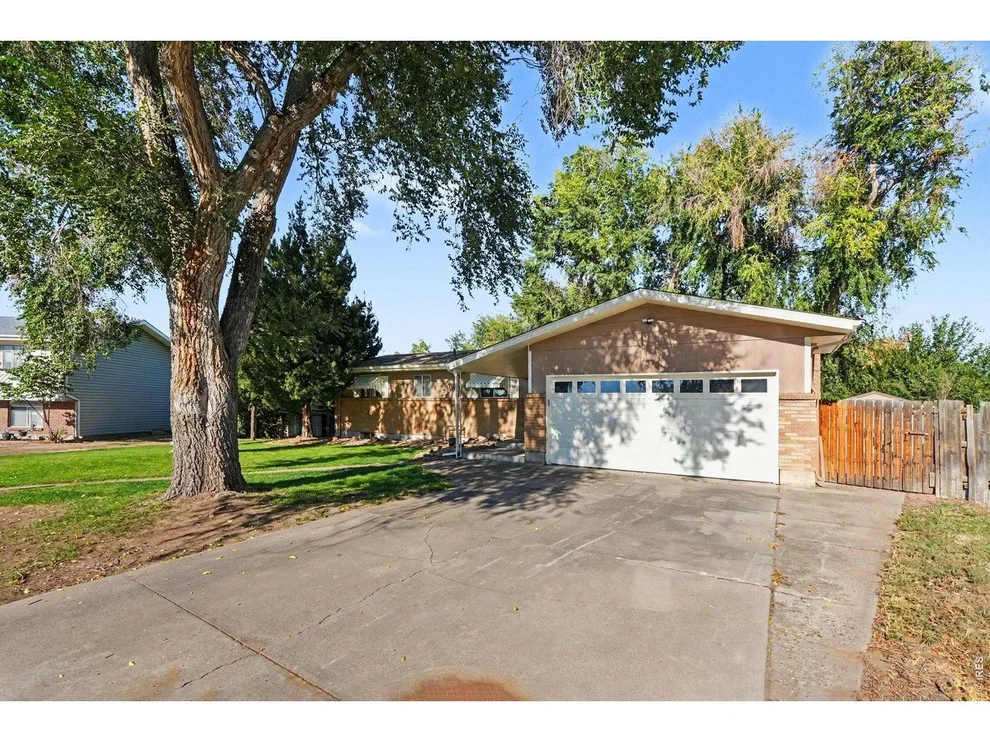 Unit for sale at 702 Harp Ct, Greeley, CO 80634