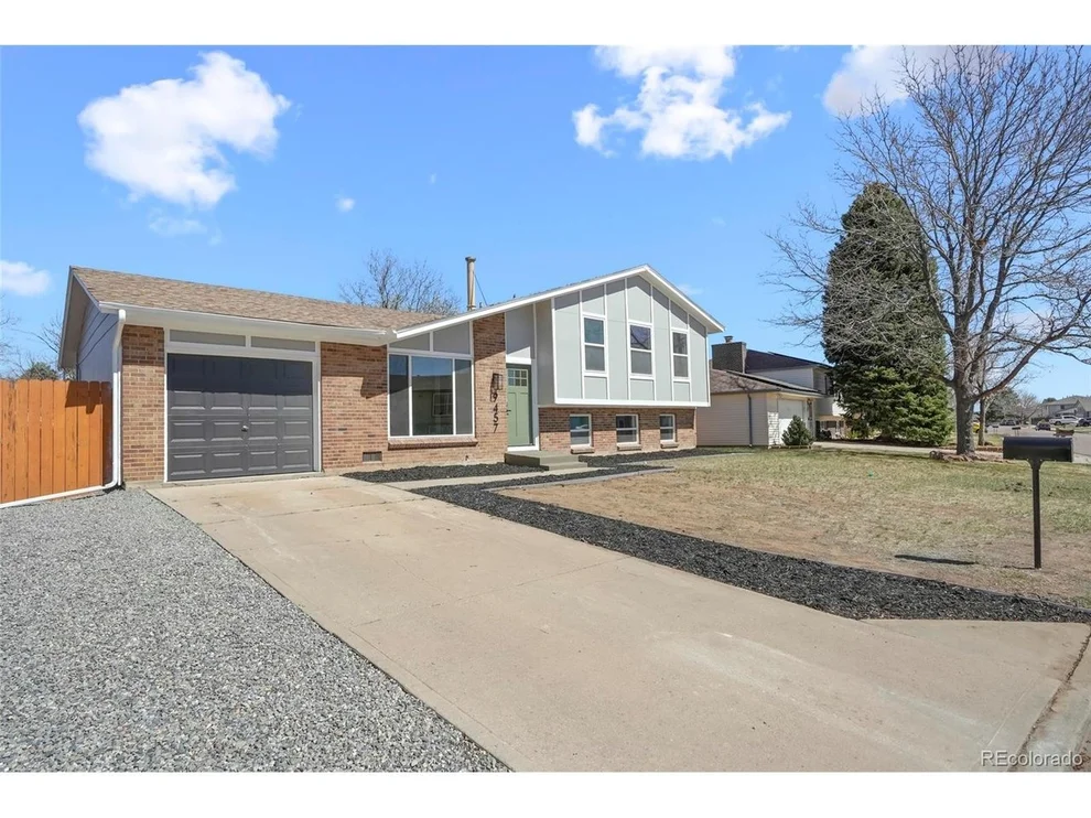 Unit for sale at 9457 W Hamilton Dr, Lakewood, CO 80227
