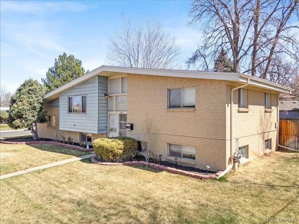 Unit for sale at 1800 S Monaco Street Pkwy, Denver, CO 80224