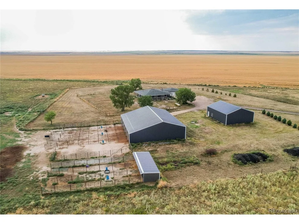 Unit for sale at 6001 Xmore Rd, Byers, CO 80103