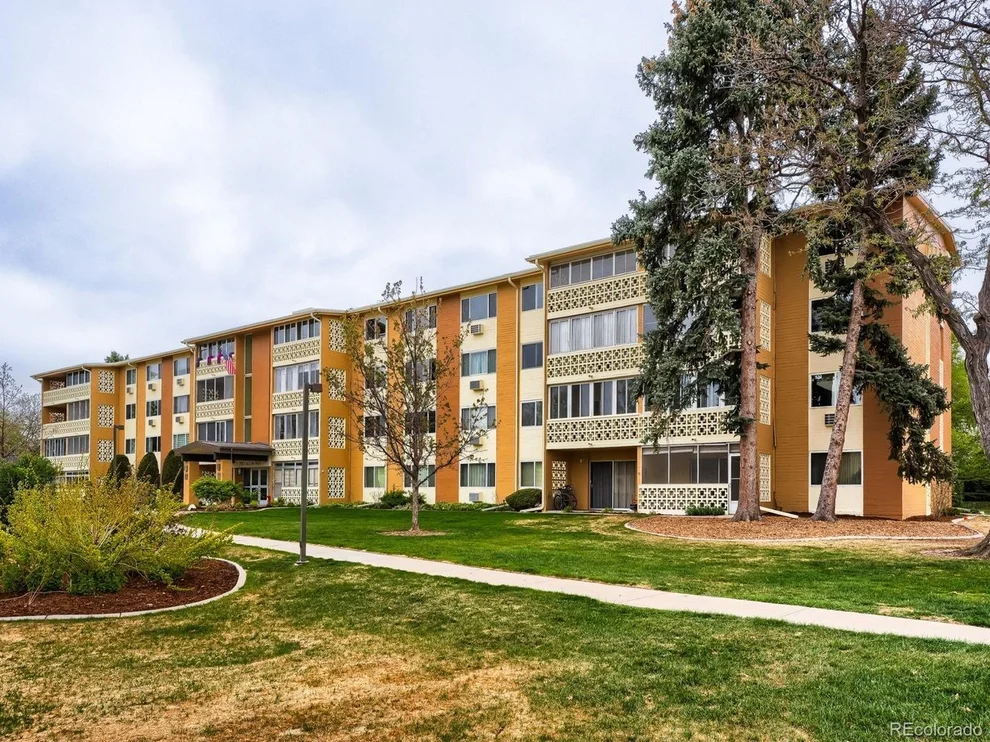Unit for sale at 795 S Alton Way, Denver, CO 80247