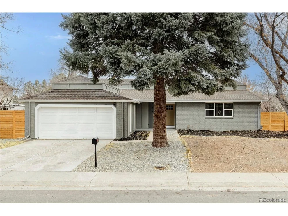 Unit for sale at 5063 W Radcliff Ave, Denver, CO 80236