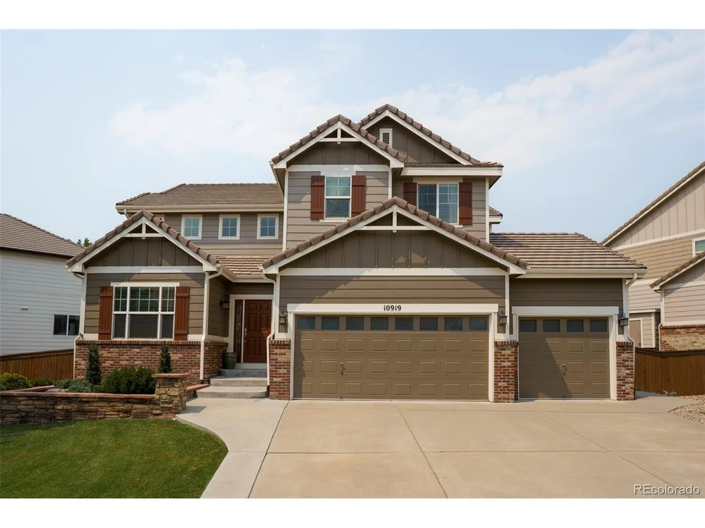 Unit for sale at 10919 Bellbrook Cir, Littleton, CO 80130