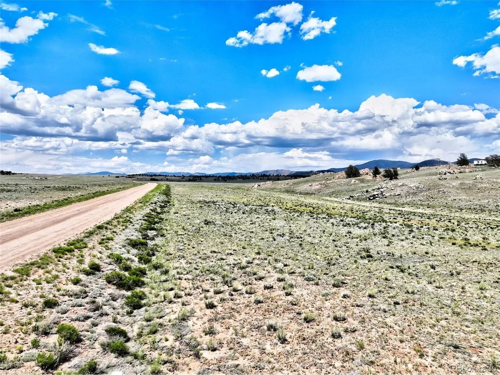 Unit for sale at 656 Ute Trce, Lake George, CO 80827