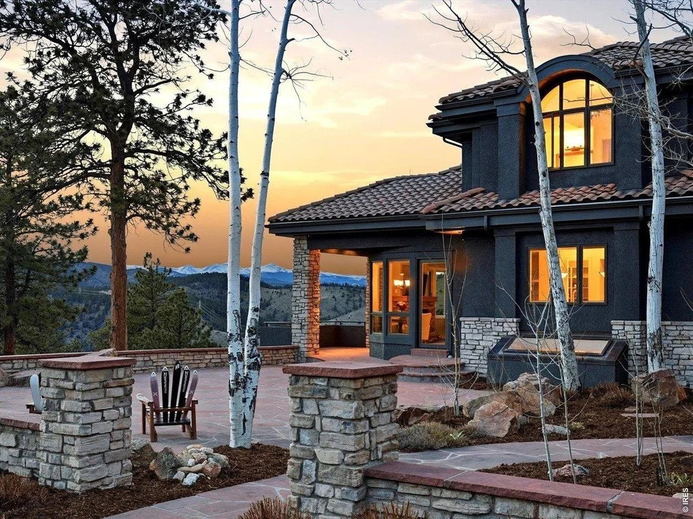 Unit for sale at 290 Skyhill Dr, Evergreen, CO 80439