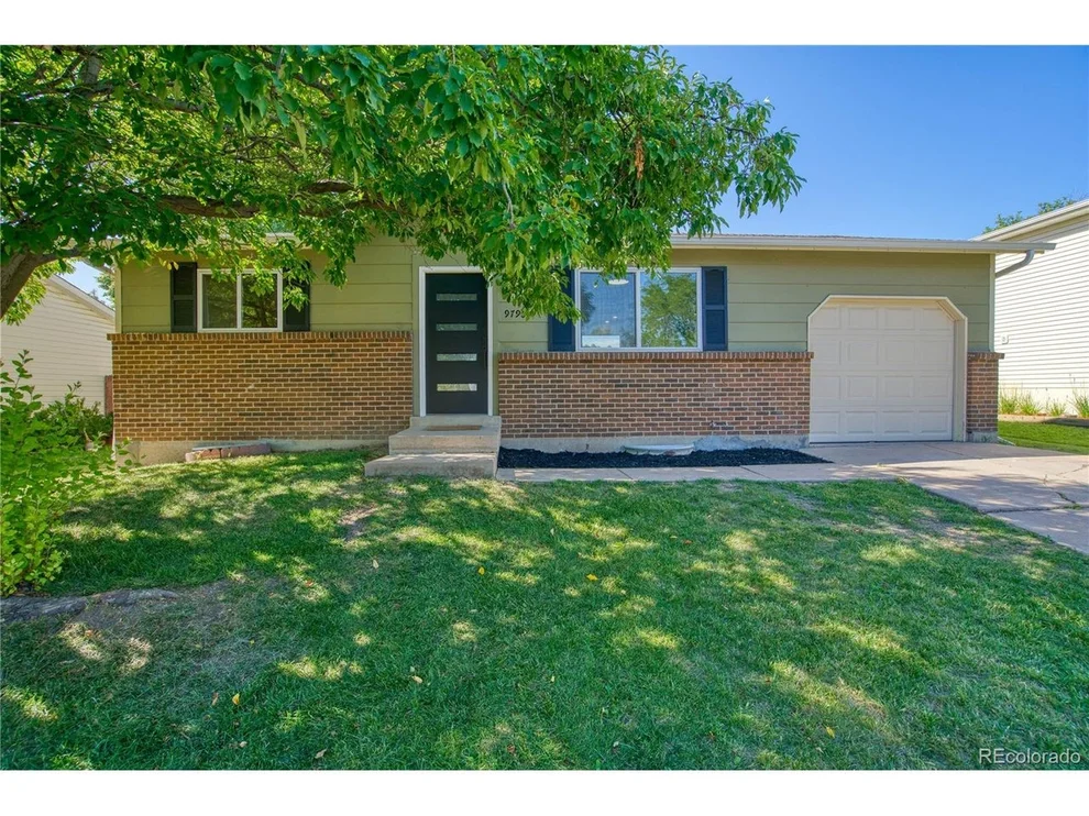 Unit for sale at 9796 W Walker Pl, Littleton, CO 80123