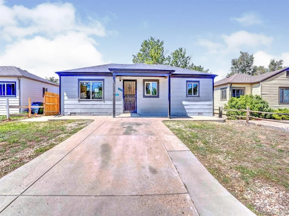 Unit for sale at 2025 Ironton St, Aurora, CO 80010