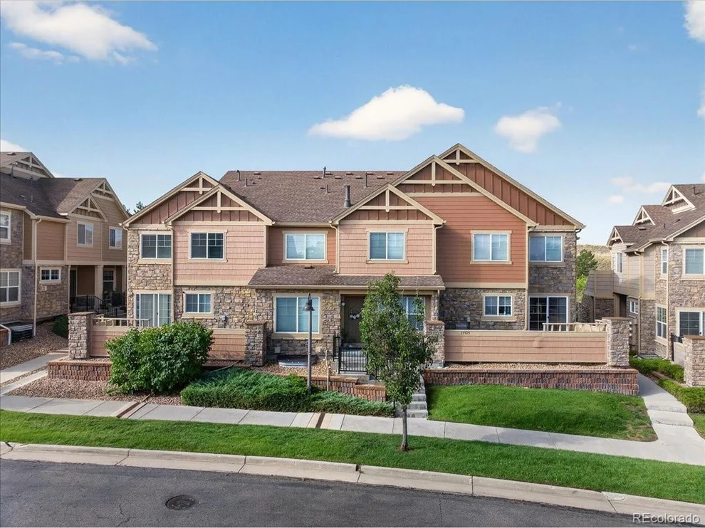 Unit for sale at 23525 E Platte Dr, Aurora, CO 80016