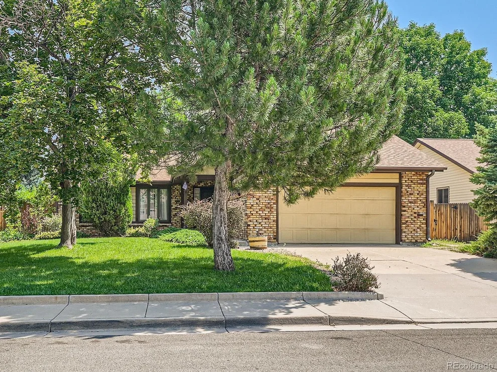 Unit for sale at 430 Aspen Ct, Broomfield, CO 80020