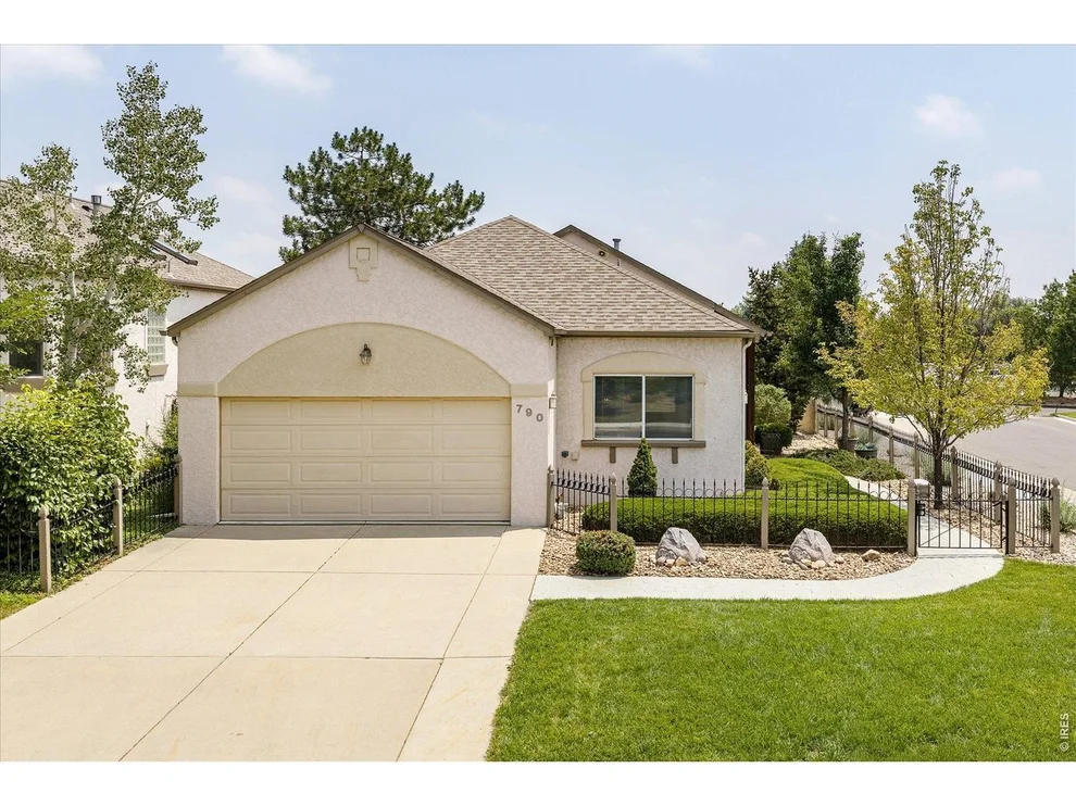 Unit for sale at 790 Club Cir, Louisville, CO 80027